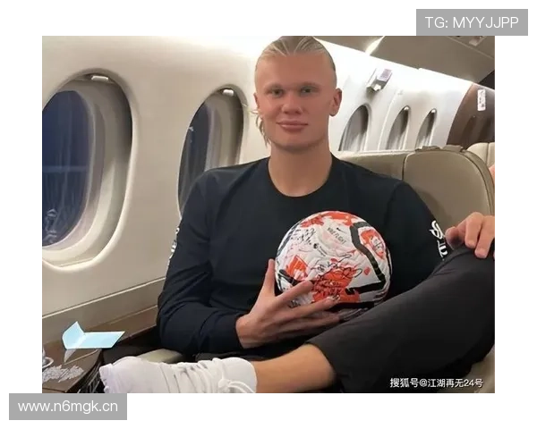 哈兰德帽子戏法后拿球 队友调侃怪胎 哈兰德帽子戏法后拿球 队友调侃怪胎